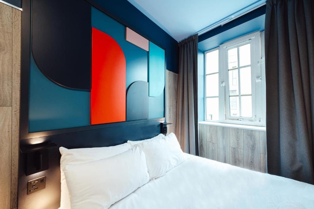 Double Room with Extra Bed room - Image 1