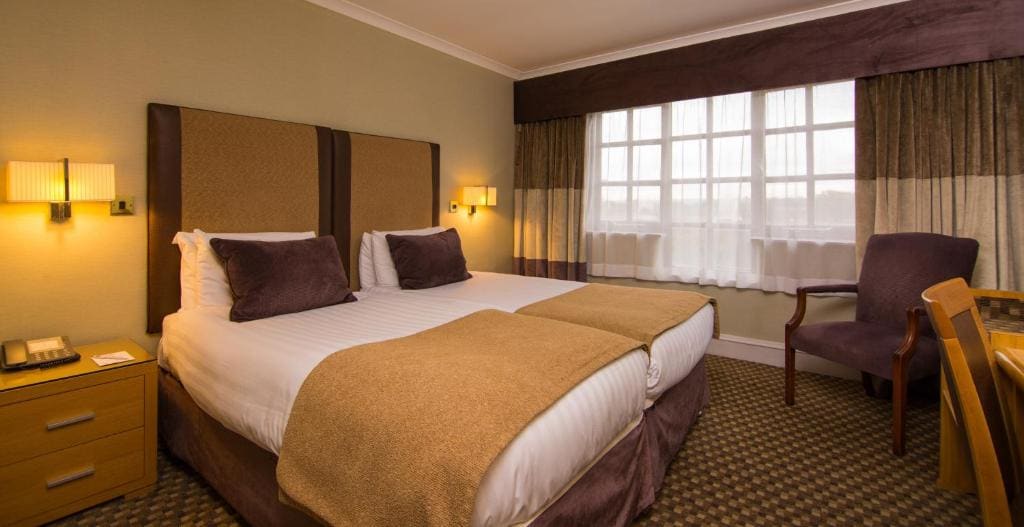 Standard Twin Room - Non-Smoking room - Image 2
