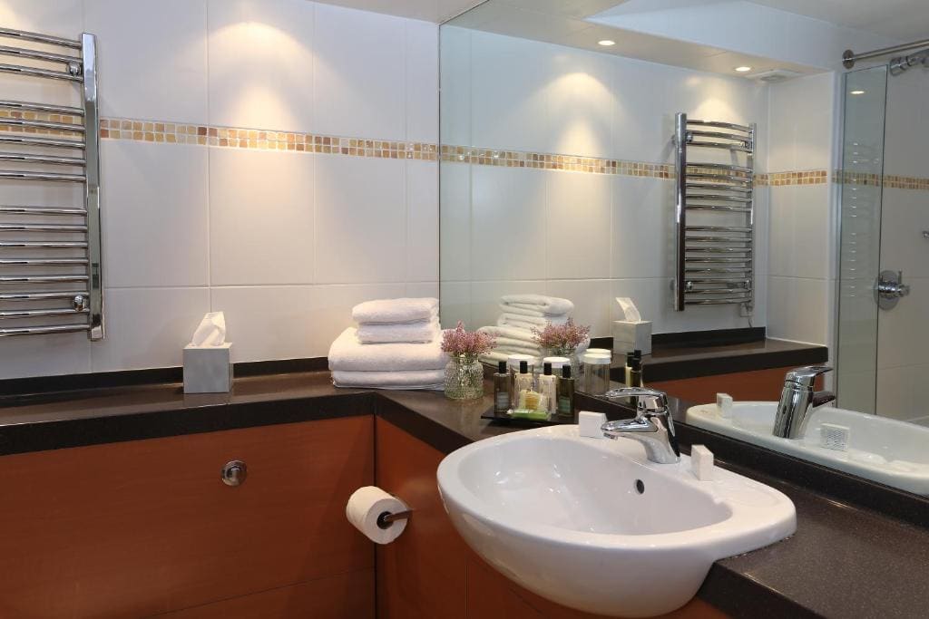 Standard Twin Room - Non-Smoking room - Image 3
