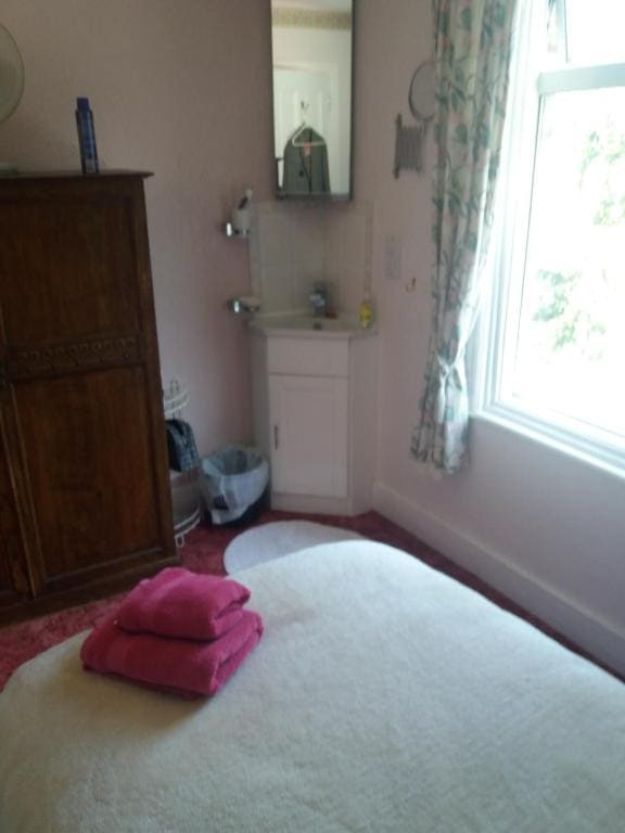 Double Room with Shared Toilet room - Image 1