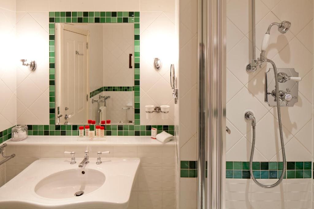 Garden King Room room - Image 2