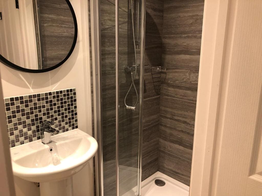 Superior Room with Air Conditioning (Pet Friendly) room - Image 2