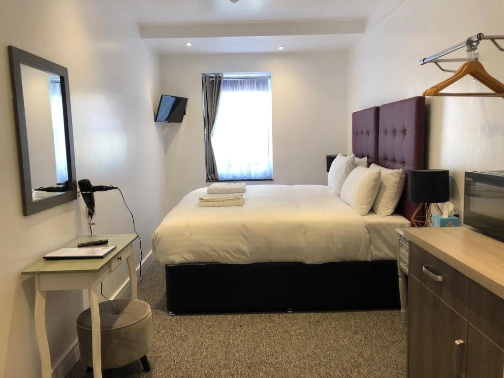 Deluxe Double or Twin Room room - Image 1