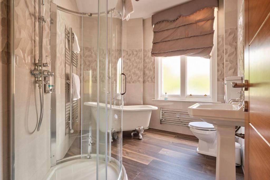 Superior Double Room room - Image 2