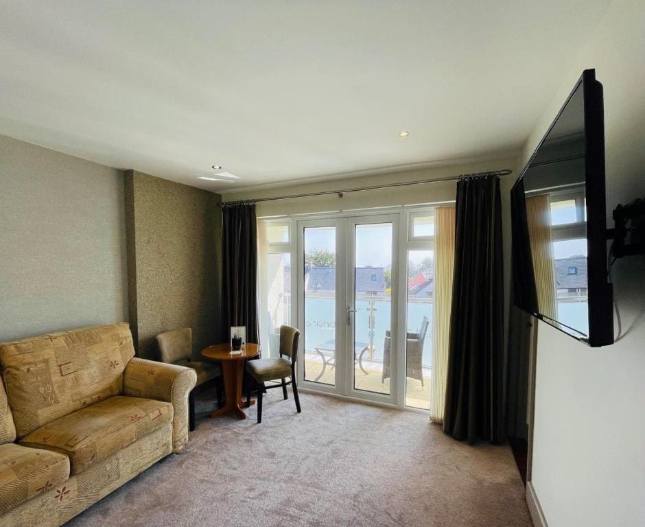 Suite room - Image 3