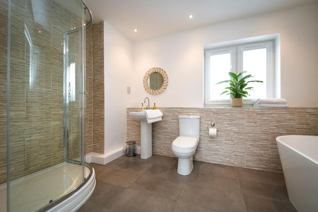Deluxe Family Suite room - Image 2