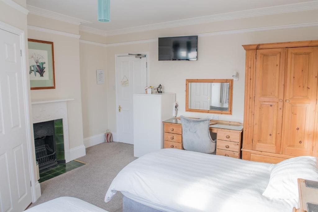 Superior Twin Room room - Image 2