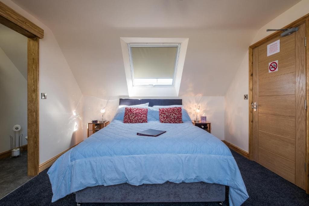 Deluxe King Room room - Image 1