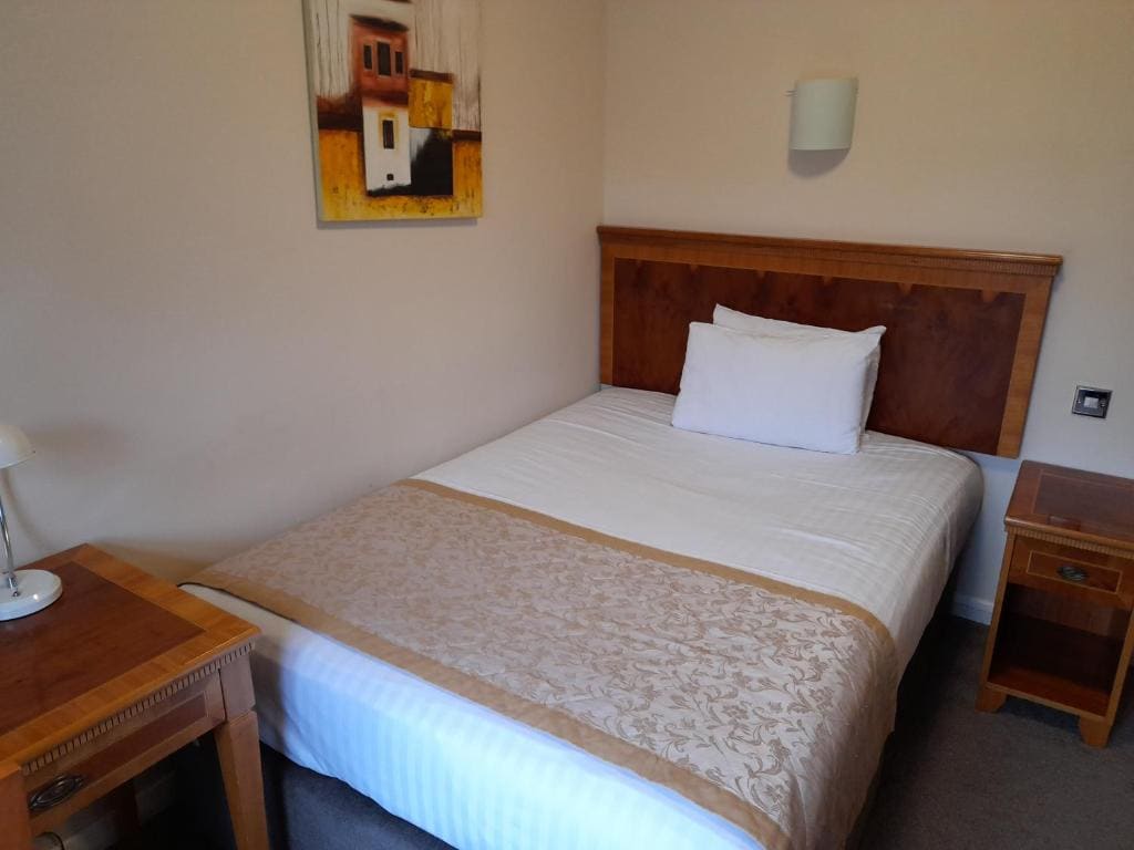 Superior Single Room room - Image 1