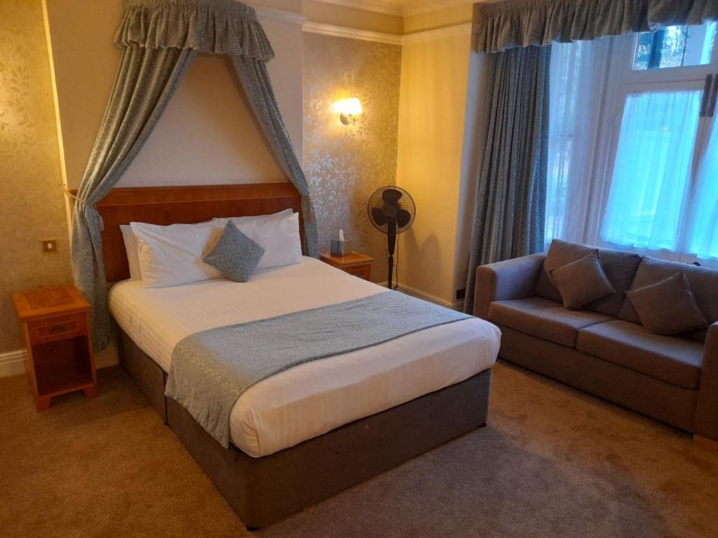 Suite room - Image 1