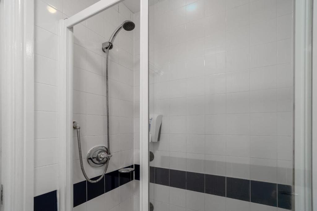 Standard Double Room room - Image 2