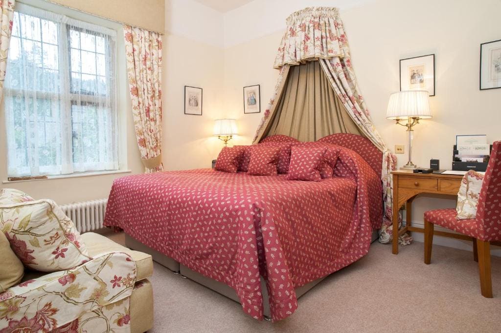 Small Double Room room - Image 2