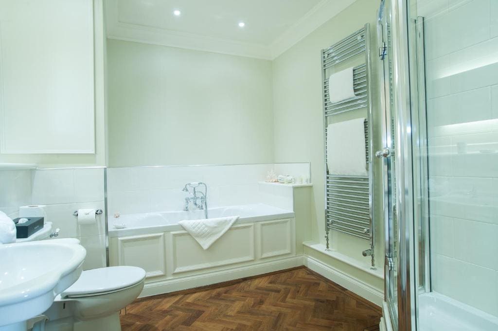 Superior Double Room room - Image 3