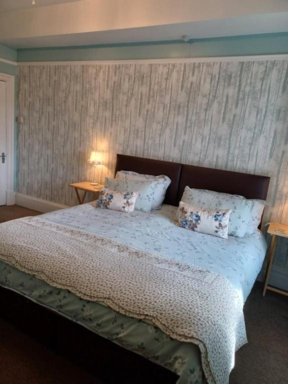 Double or Twin Room room - Image 3