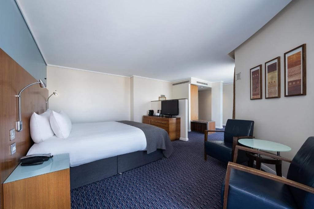 Premium King Room room - Image 3