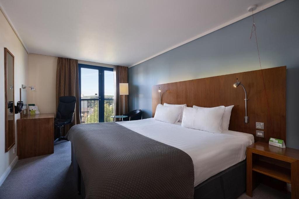 Standard Queen Room - Disability Access room - Image 1