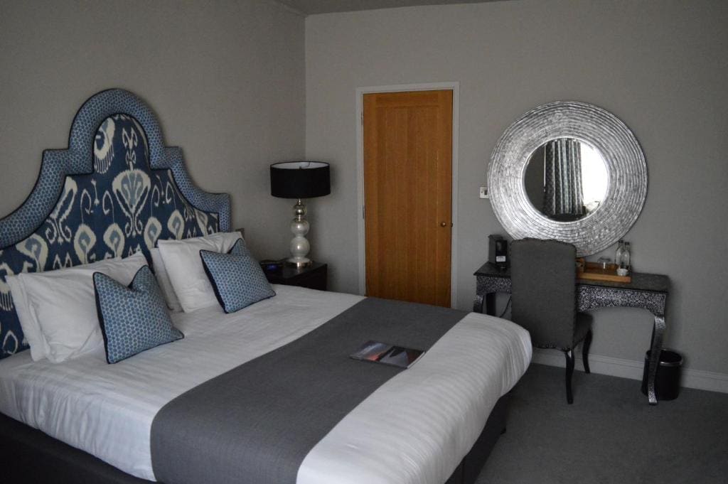 Double Room with Private Bathroom room - Image 2