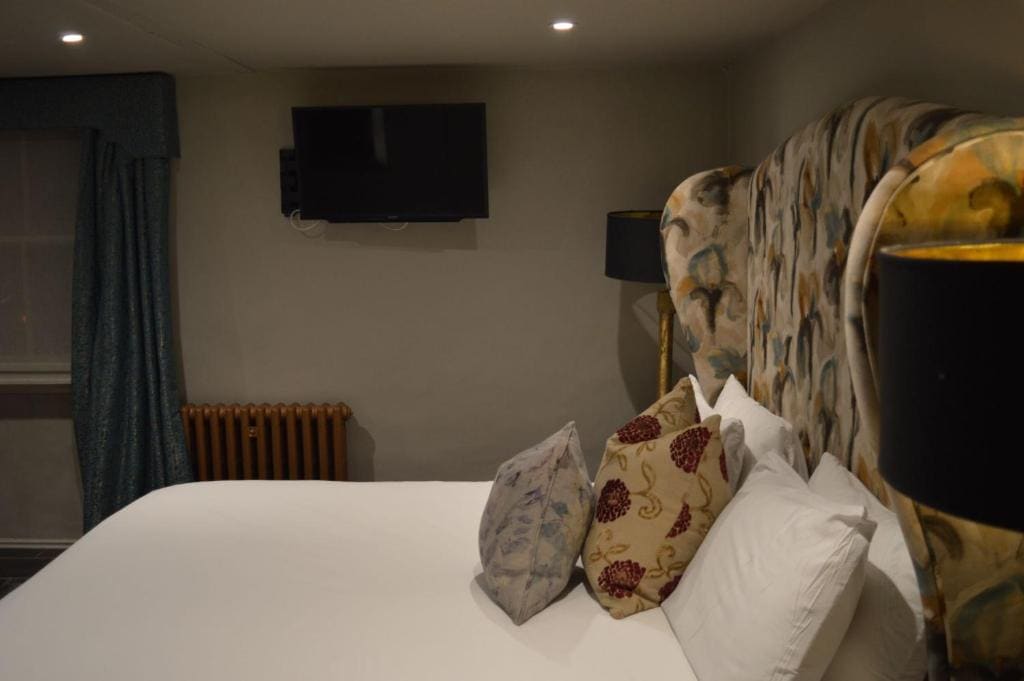 One-Bedroom Suite room - Image 3