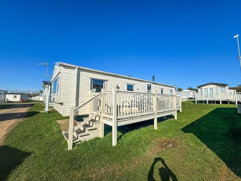 Mobile Home room - Image 1
