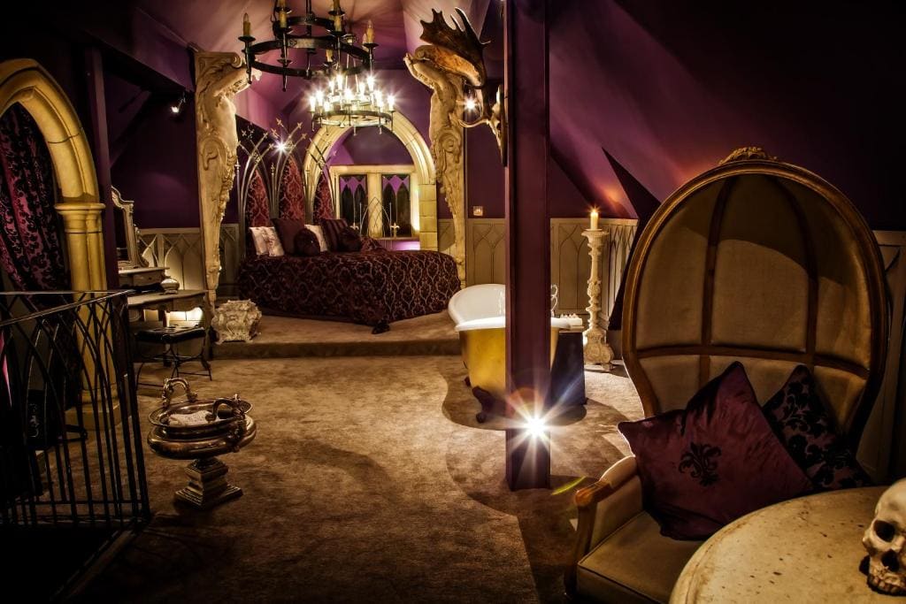 King Suite room - Image 2