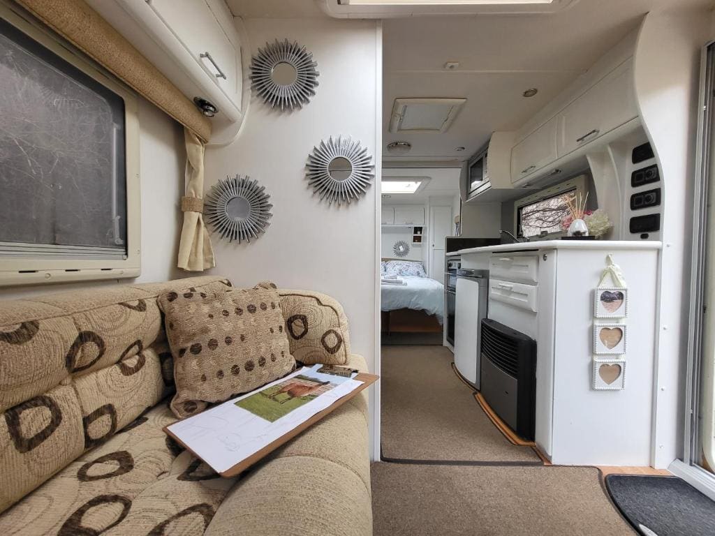 Caravan room - Image 3