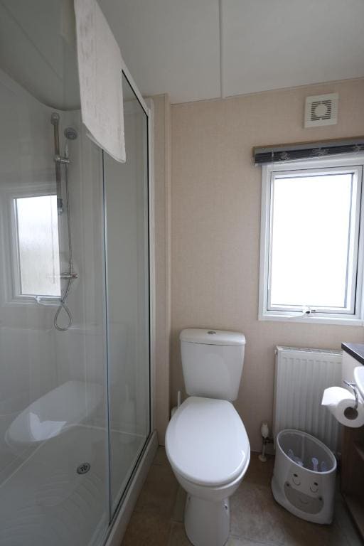 Vacation Home room - Image 2