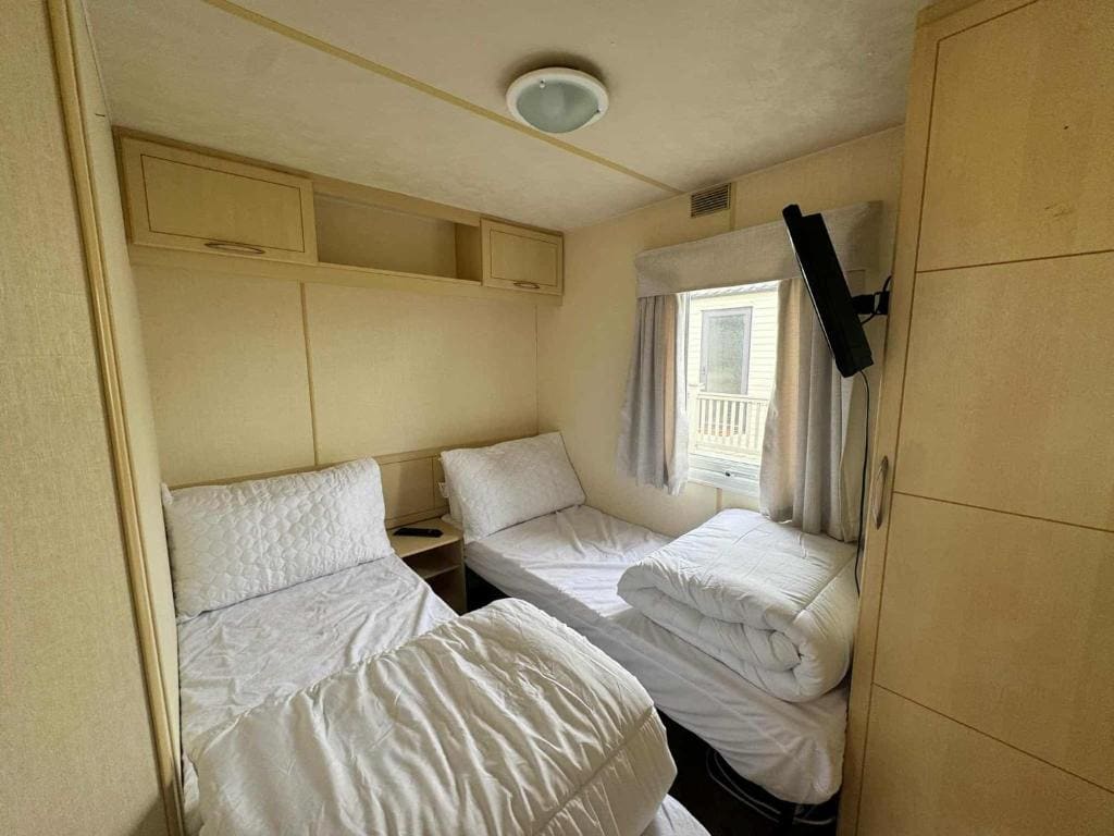 Caravan room - Image 1