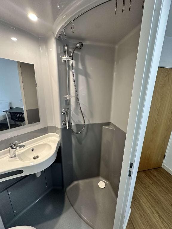Suite room - Image 3