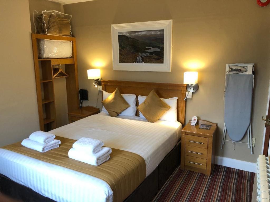 Standard Double Room with Mini Kitchen room - Image 3