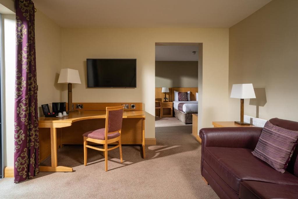 Executive Suite room - Image 2