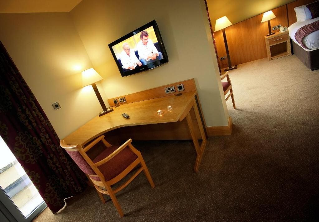 Executive Suite room - Image 3