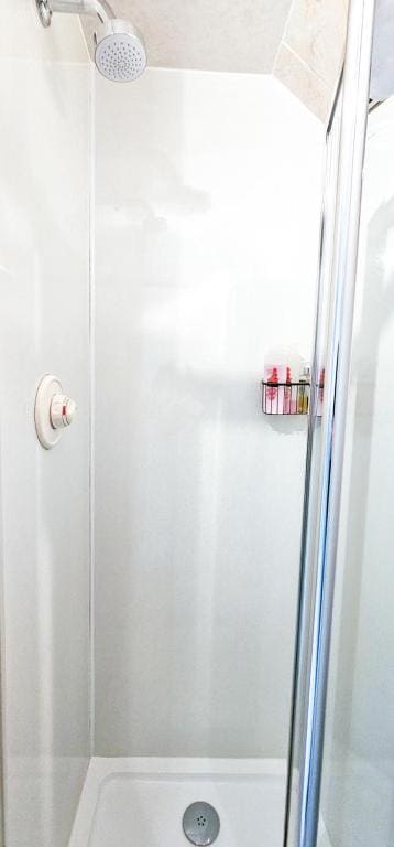 Standard Triple Room room - Image 1
