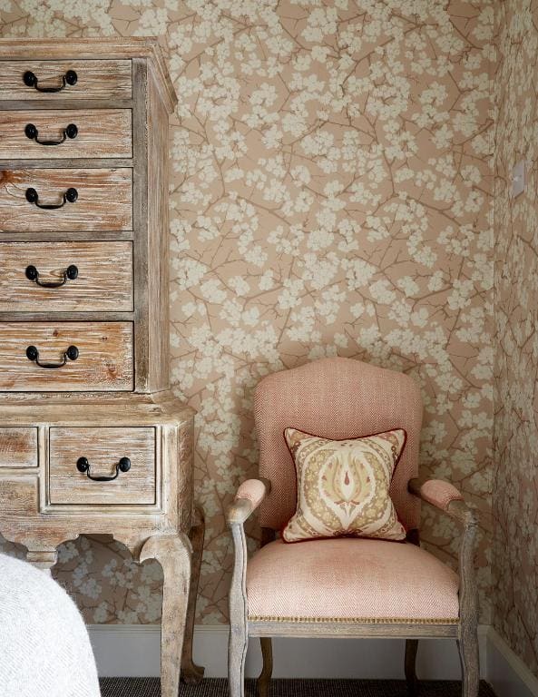One-Bedroom Cottage room - Image 2