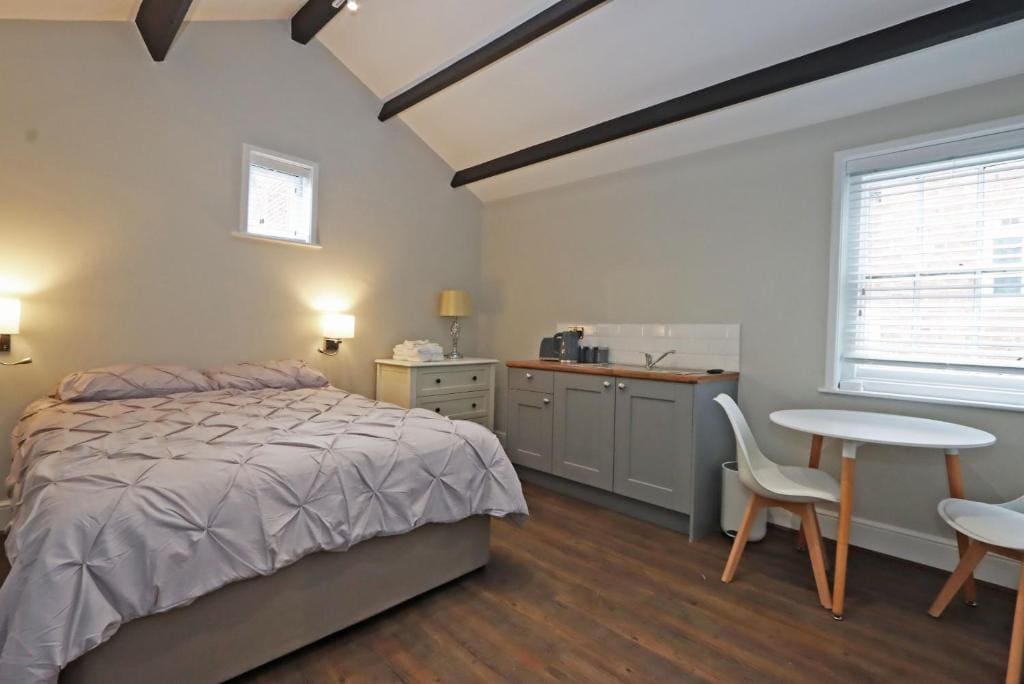 Standard Double Room room - Image 3