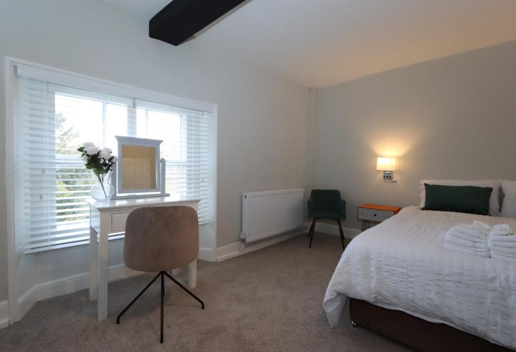 Family Room with Bath room - Image 1