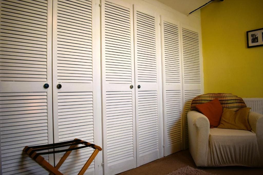 Large Twin Room room - Image 3