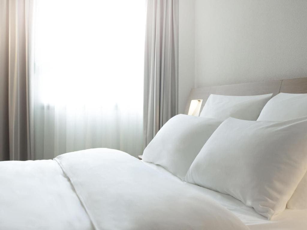 Superior Room with Queen Bed and Sofa room - Image 2