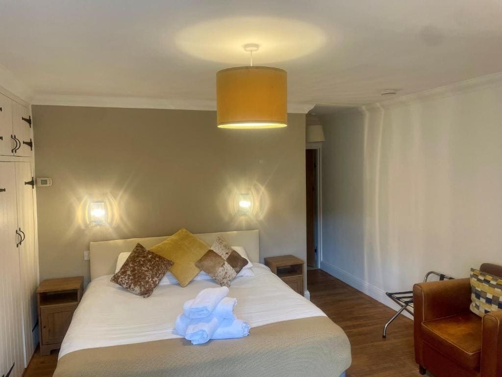 Double Room with Private Bathroom room - Image 3