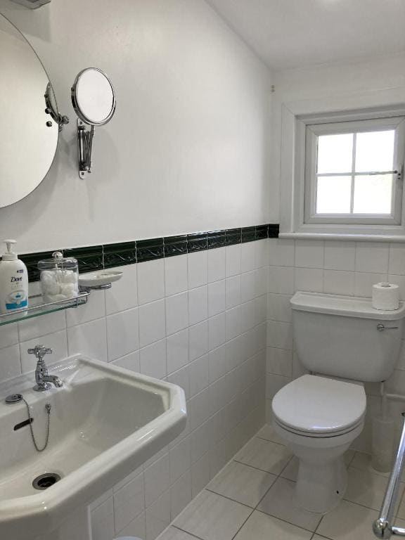 Standard Twin Room room - Image 2