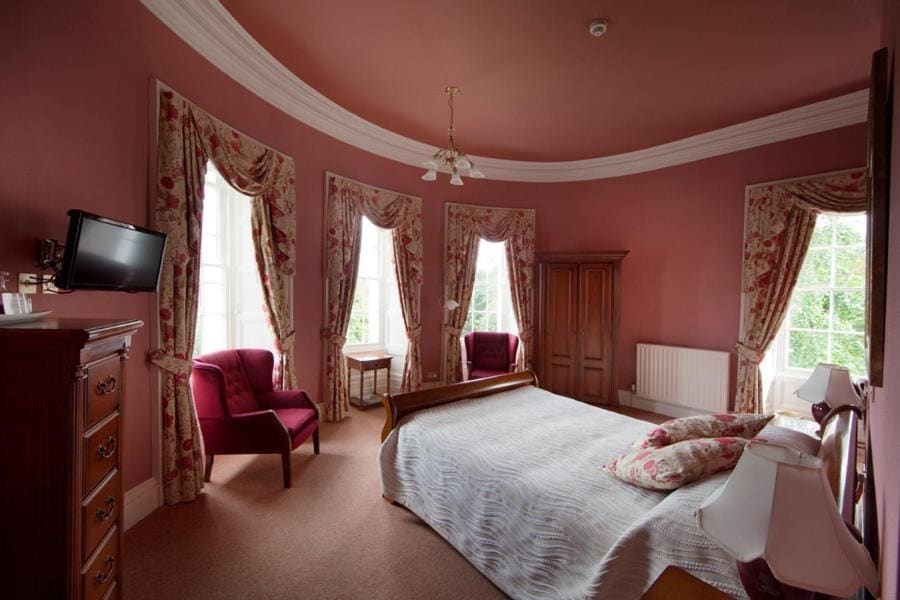 Superior Double or Twin Room room - Image 2