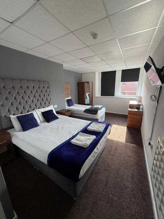 Family Room room - Image 1