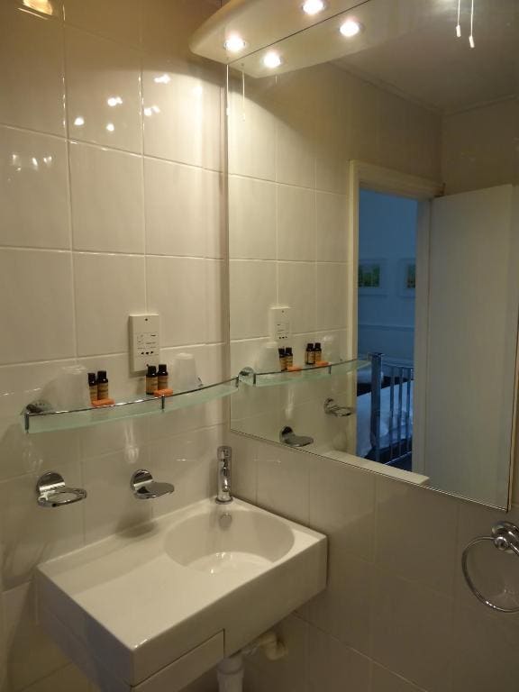 Deluxe Double Room room - Image 3