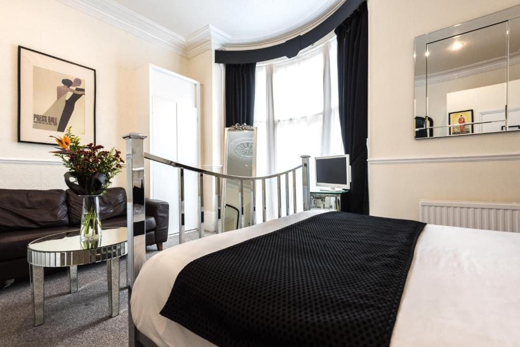 Deluxe Double Room room - Image 1