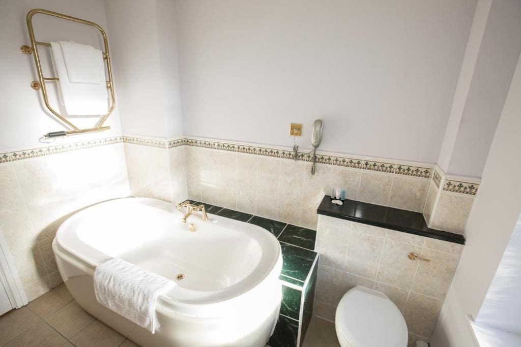 Superior Double Room room - Image 2