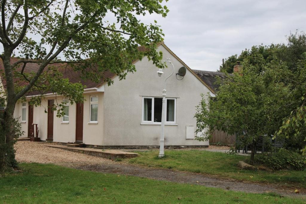 Classic King or Twin Room with Shower room - Image 1