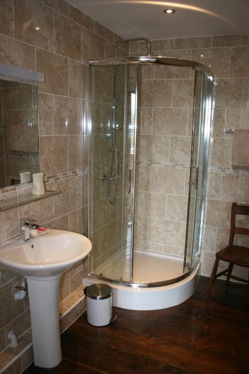 Deluxe King Room room - Image 3