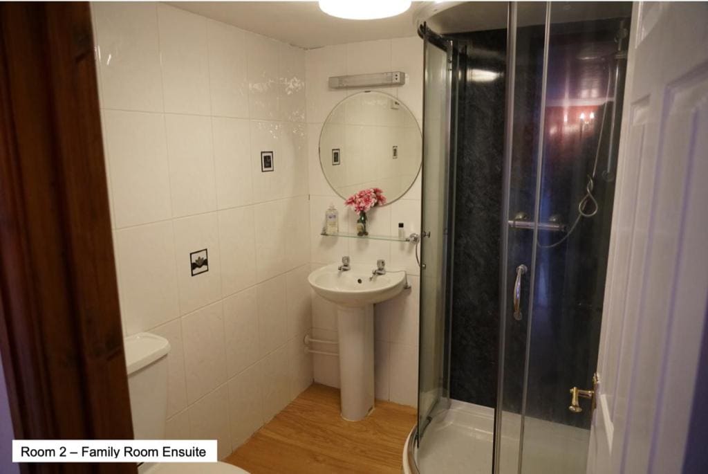 Family Room room - Image 1