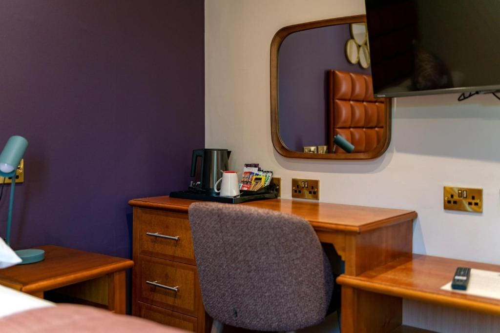 Small Double Room room - Image 2