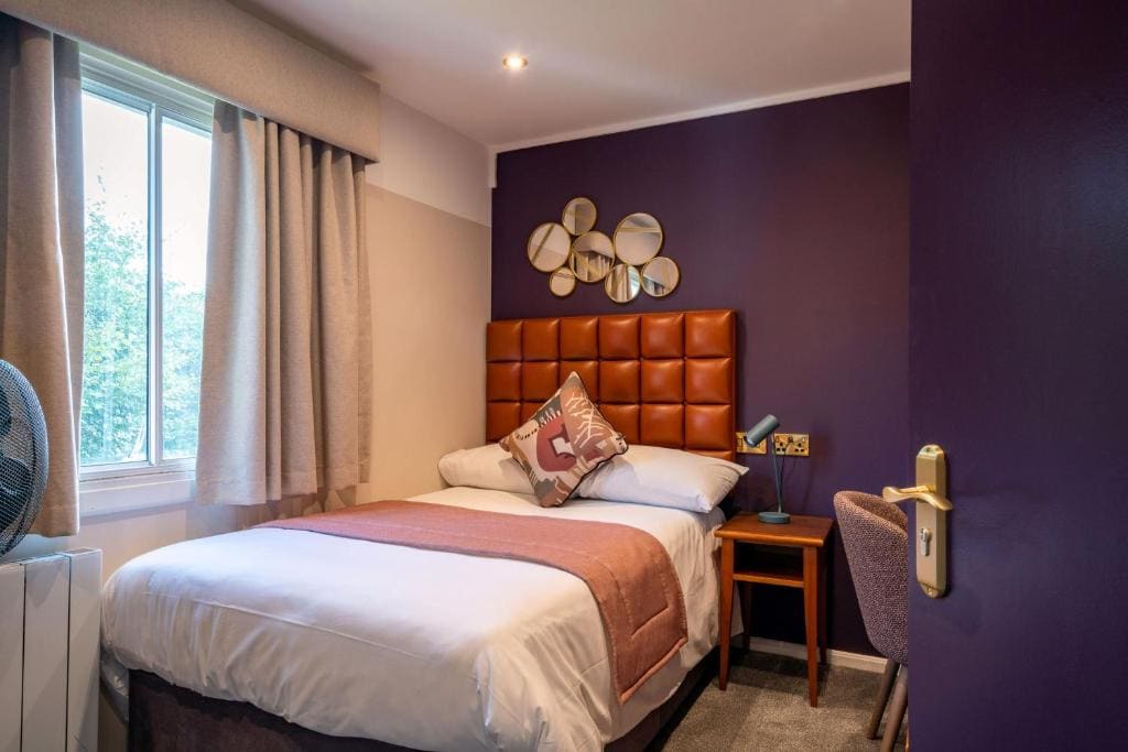 Small Double Room room - Image 1