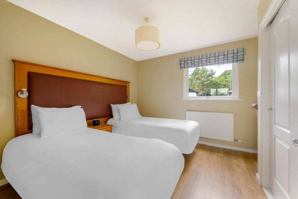 Two-Bedroom Lodge room - Image 1